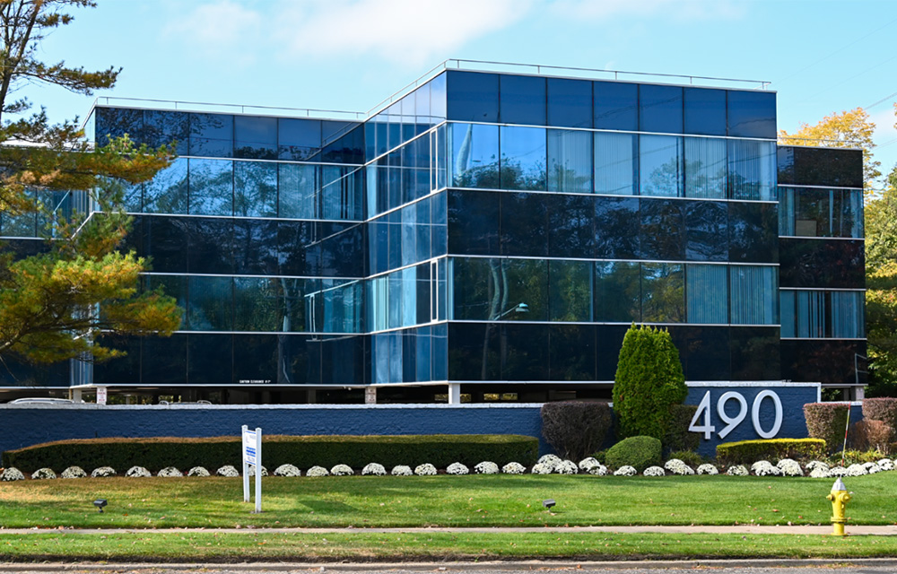 Raffa of Island Assocs. negotiates new 1,100 s/f lease for the Law Firm of Twomey Latham